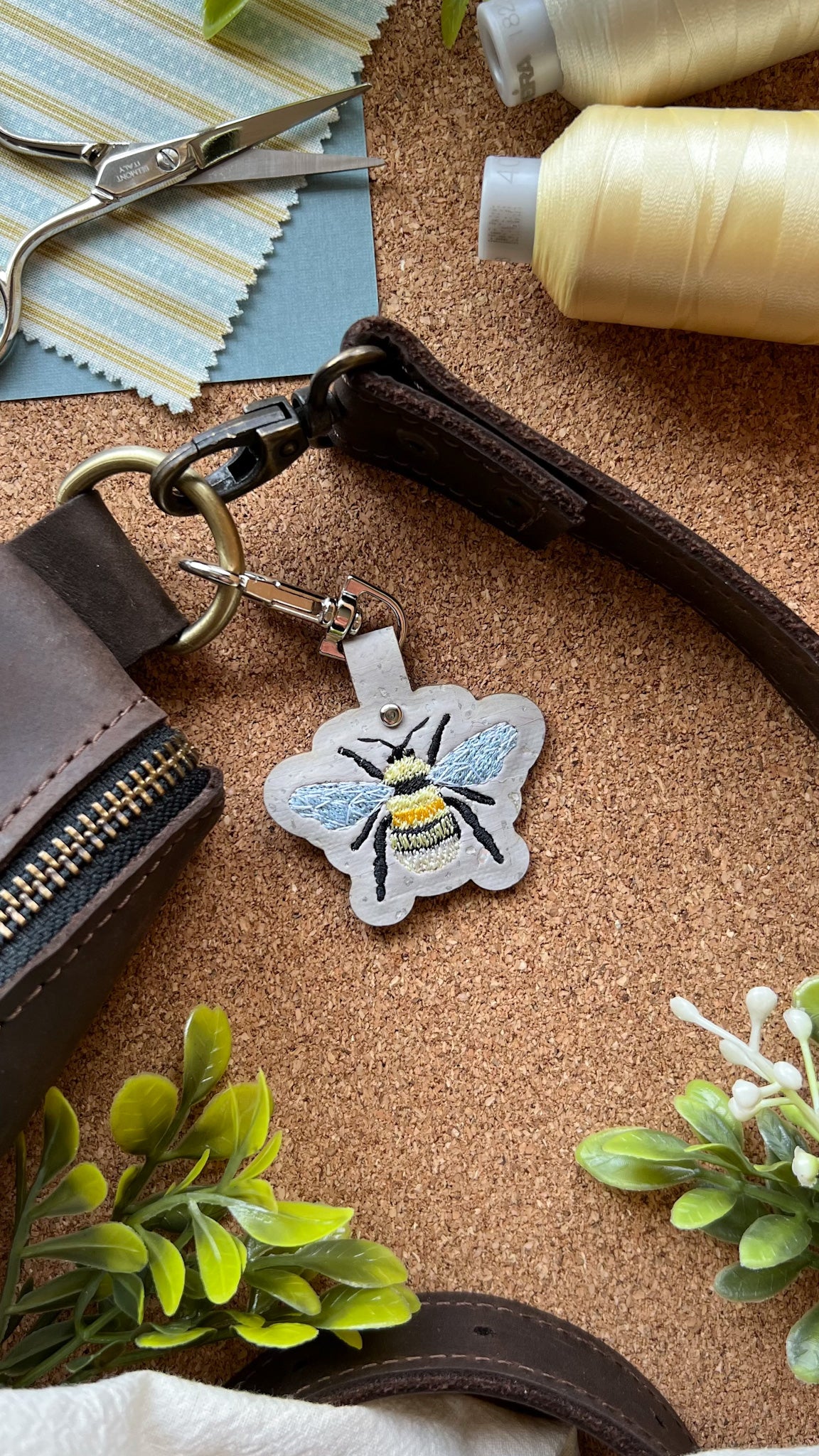 Bee Keychain \\ Embroidered Bag Charm